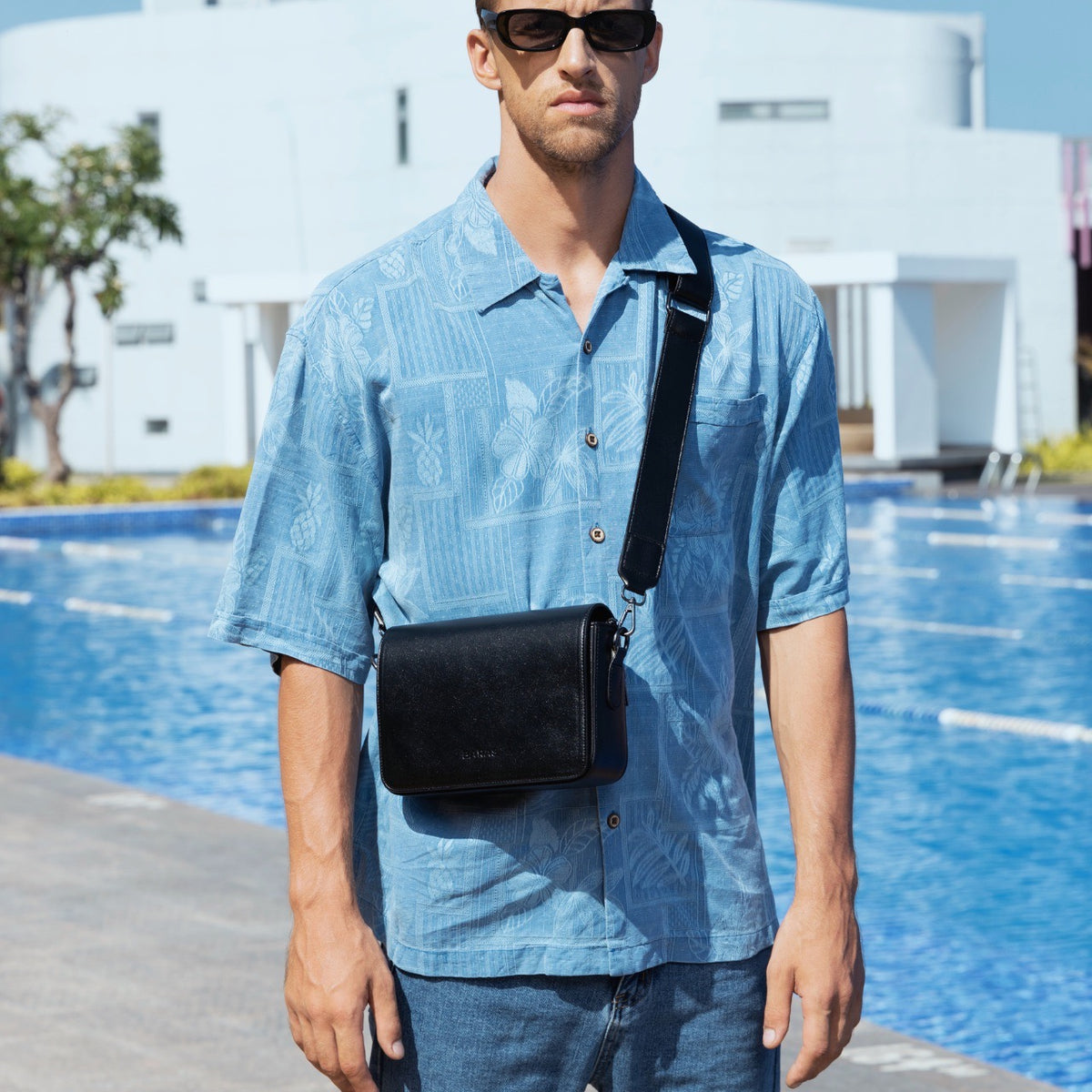 Túi đeo chéo da nam Paxton Bag-thumbmail-7