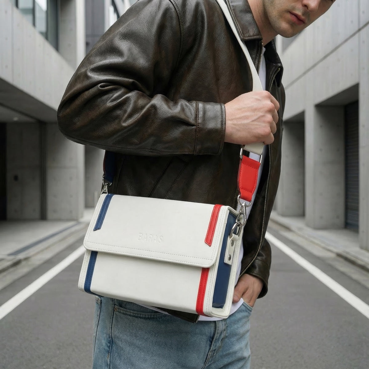 Túi đeo chéo da nam Murphy Bag - màu Trắng-thumbmail-6